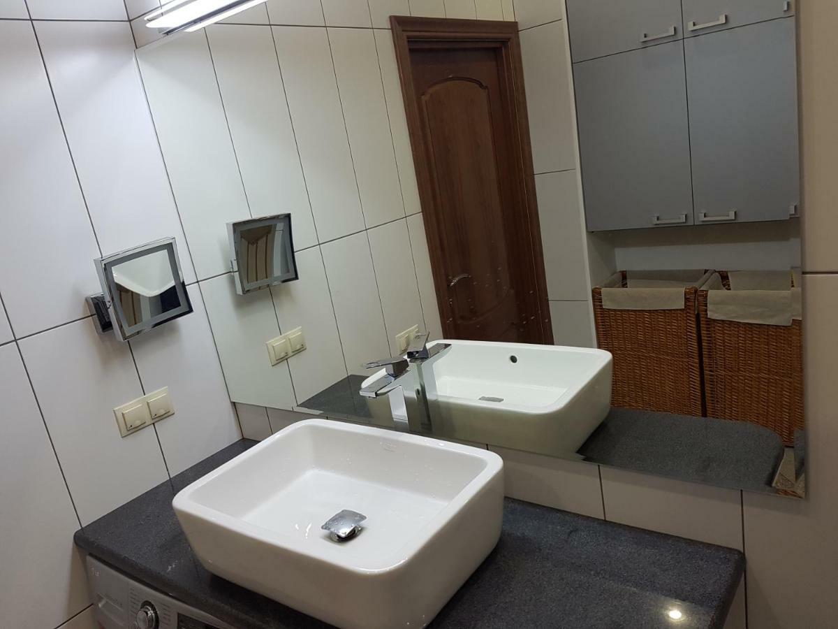 Rising Sun Apartment Minsk Dış mekan fotoğraf